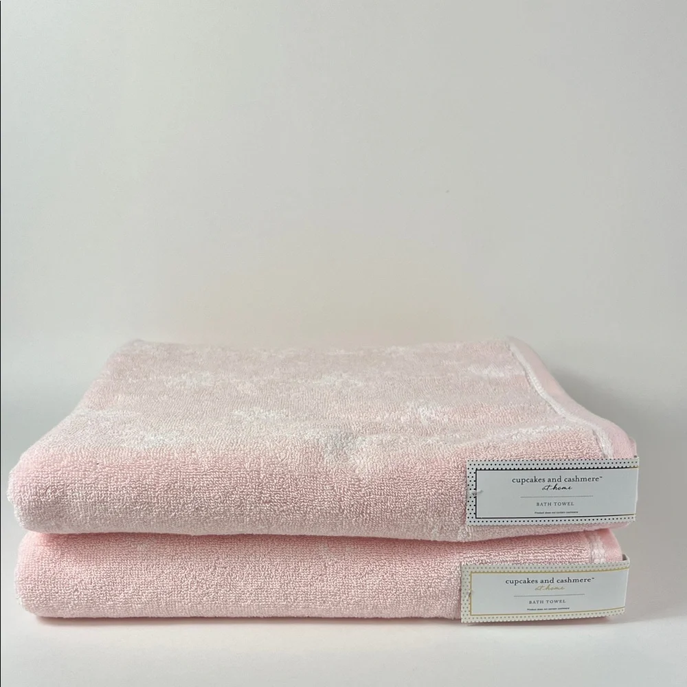 Cupcakes and Cashmere Bath Towels Pink with White Bows Soft Cotton Set of 2 NEW